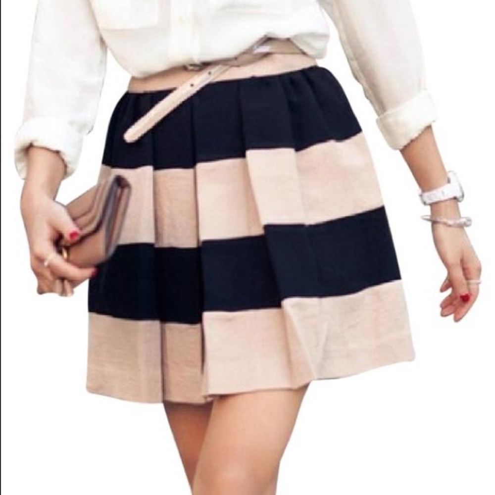 BCBGeneration pleat skirt size 10